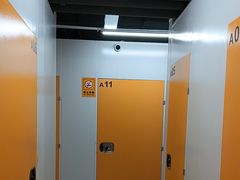 -安东易迷你自助仓储寄存仓库(杨浦店)