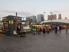 -塔湾兴顺国际观光夜市