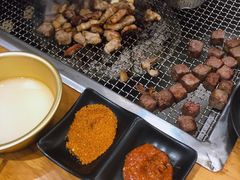 -肉甲韩国木炭烤肉(新壹街1店)