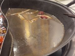 -鹿鸣山草本茶香火锅(园西路店)