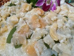 -三亚火车头万人海鲜广场