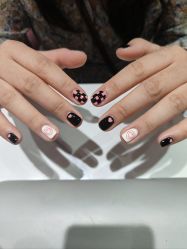 -丽心自助美甲美睫