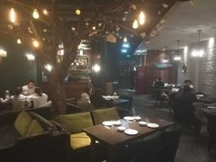 大堂-梧桐树下(云锦世家店)