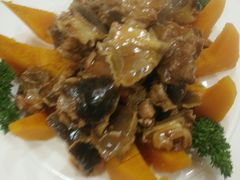 金瓜排骨焖海螺-地方名吃海鲜大馅蒸饺(北戴河店)