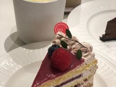 草莓酸奶乳酪蛋糕-双风车咖啡馆 Twin Windmills(六道口店)