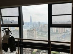 -全季酒店(重庆李子坝牛角沱地铁站店)