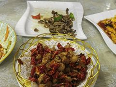 -天天向上素食餐厅(五台山店)