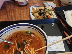 -云阿蛮云南生烫牛肉米线(奉贤路店)