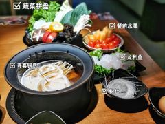 -呷哺呷哺(松北万象汇店)