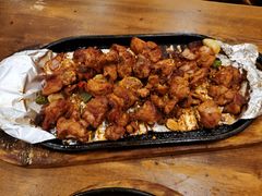 -老东镇啤酒屋海鲜加工·蒸汽海鲜·海鲜烧烤(台东店)