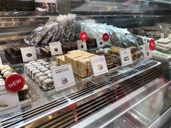 -VENCHI 闻绮(上海佛罗伦萨小镇店)