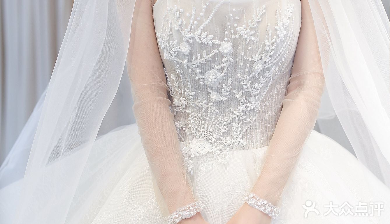 怪你过分美丽 | 体验长袖婚纱的温柔 婚纱