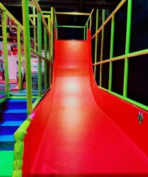 -蹦蹦跳跳(新奥购物中心店)