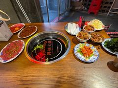 -萍姐火锅·公路夜市(武汉首店)