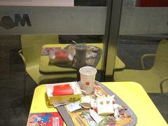-麦当劳(顾村公园店)