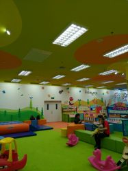 -莫莉幻想儿童乐园(三河燕郊永旺店)