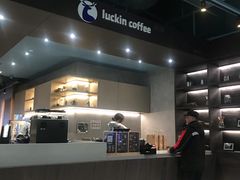 -瑞幸咖啡(外滩SOHO店)