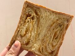 焦糖巴旦木吐司-爸爸糖吐司面包(大连高新锦辉商场店)