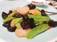 荷塘月色-新海渔港·胶东海鲜家常菜·家宴(奥体中心店)