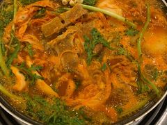 土豆排骨火锅-喇喇排骨火锅·传统韩式脊骨汤(望京西园总店)