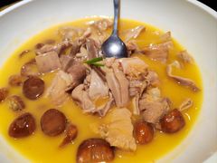 -铜锣湾·有麝自然香(重庆新天地店)