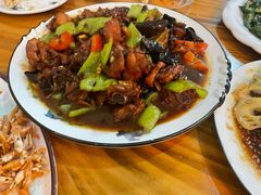 -美顺香食府鱼头老店(雪野湖店)