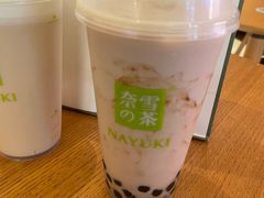 -奈雪的茶(湖滨银泰in77C区PRO店)