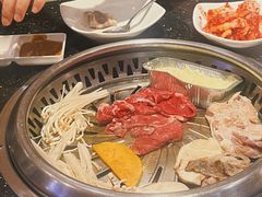 -木槿花韩式炭烤·熟成肉工坊(孙文东路店)