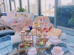 -The ROOF (通盈中心店)