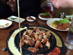 -亲昵春川鸡排(韩国美食街店)