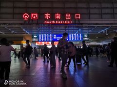 -上海站南广场-停车场