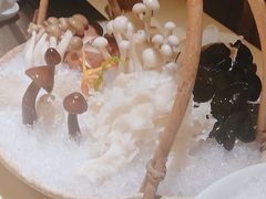 -余欢领鲜火锅(新街口店)