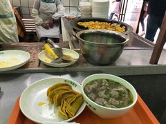 -老新隆牛肉锅贴(新街口店)