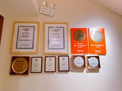 -包整·丝娃娃(一览甲秀楼风景店)