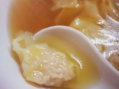 -张阿三馄饨店