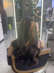 -藤野造型烫发染发