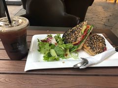 烟熏三文鱼三明治-JamaicaBlue(新城国际店)