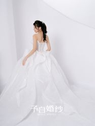 -予白婚纱礼服馆