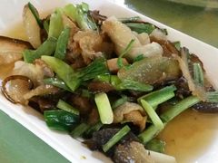 青城山老腊肉-梁鸡肉