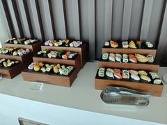 -亚洲国际大酒店·云顶阁旋转自助餐厅