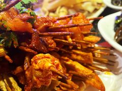 -佰人王串串香火锅(洋珠巷店)