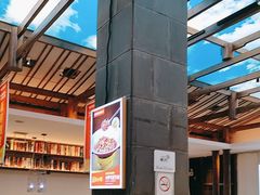 -阿瓦山寨·湘菜现炒·剁椒鱼头王(咸阳总店)
