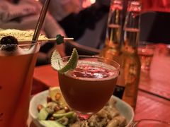 -FOUR PLAY BAR