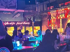 -UP嘻哈酒吧(粉巢店)