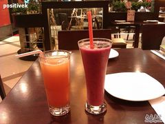 饮料-必胜客(新中纬店)