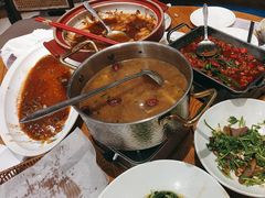 -黄泥岗·地道湖北菜(奥特莱斯店)