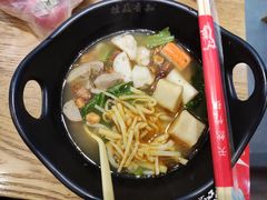 杂锦丸子粉-桂在香知桂林米粉(红博中央公园店)