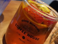 -POKEE VIA&Brunch·维娅(重庆来福士店)