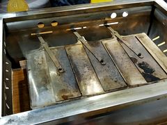 -黑猫馋纸包鱼(阳光店)