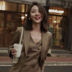 -Kraemer Paris  苏豪路易士·嘉玛发廊
